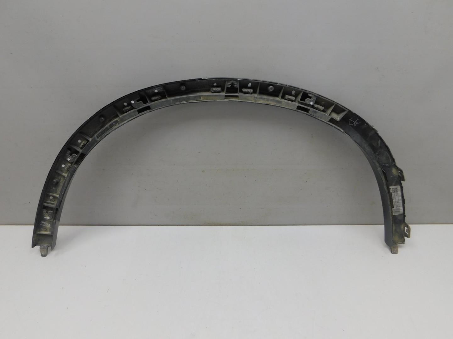 Накладка заднего крыла правого