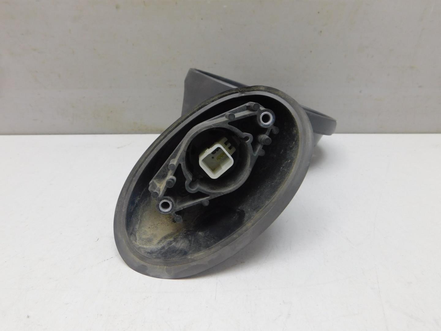 Зеркало правое электрическое