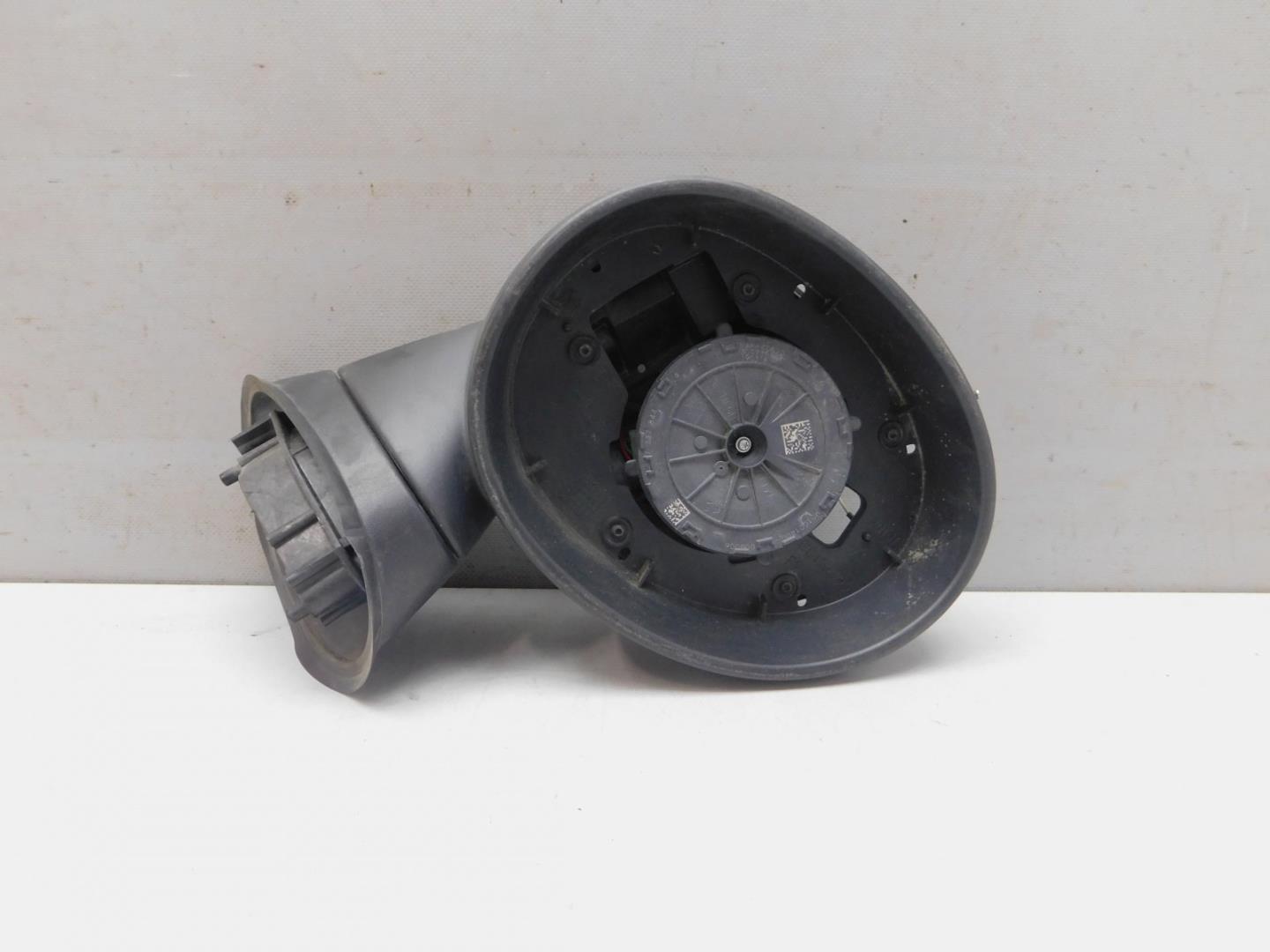 Зеркало правое электрическое