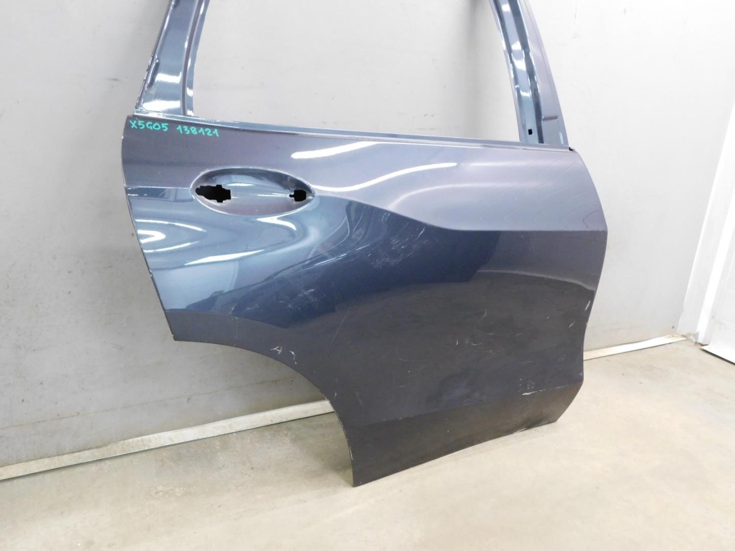 Дверь задняя правая