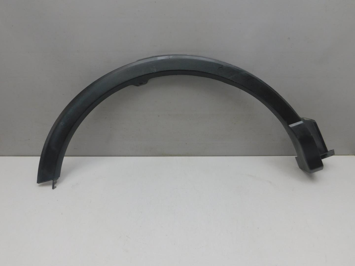 Накладка заднего крыла правого