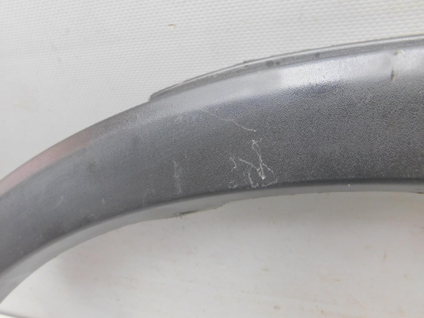 Накладка заднего крыла правого