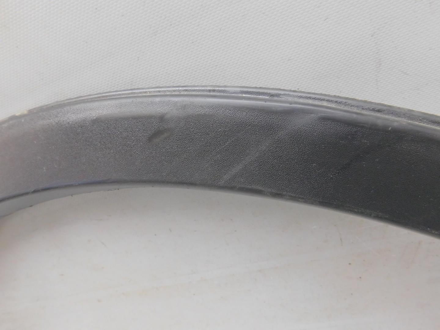 Накладка заднего крыла правого