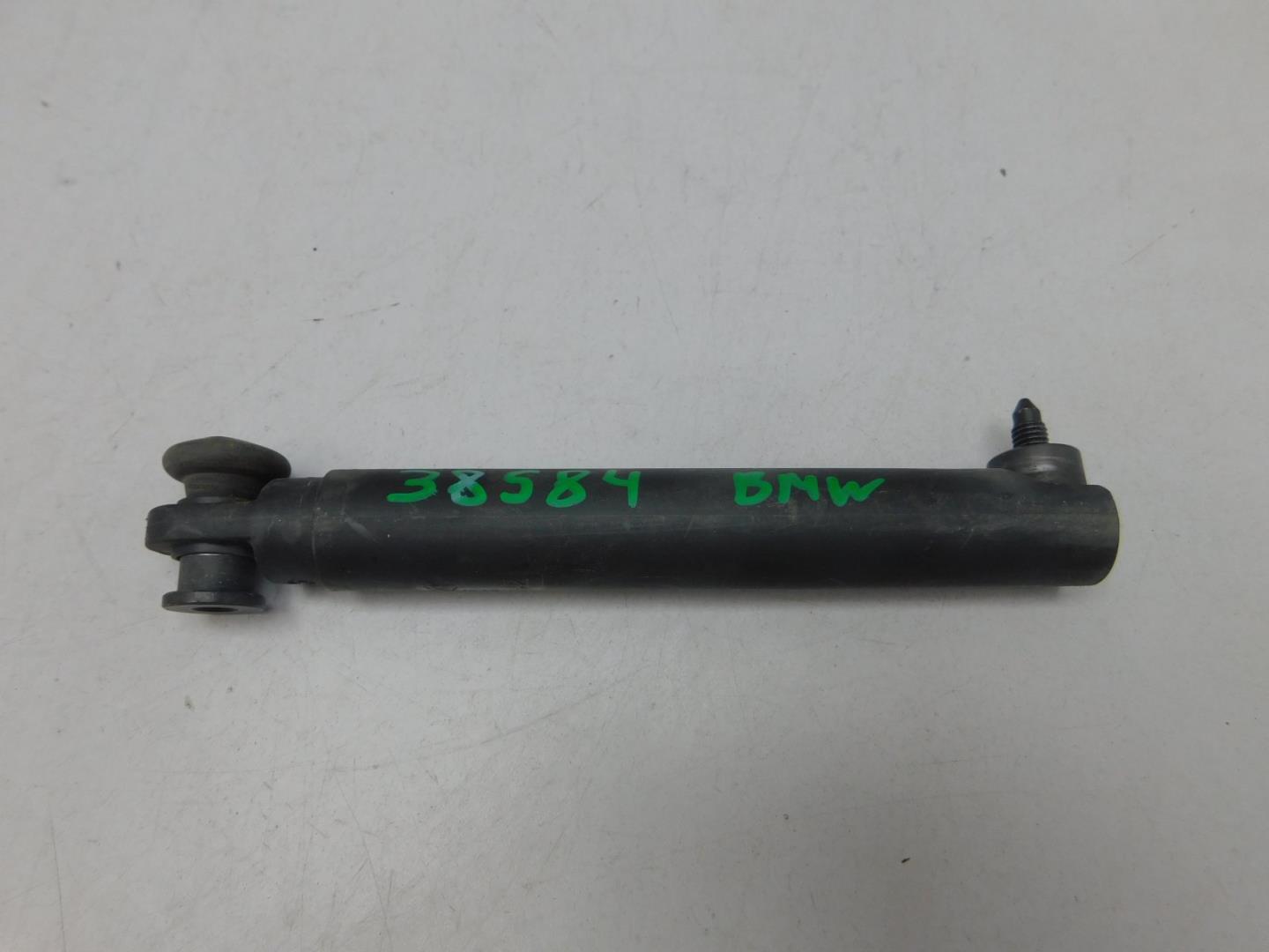 Амортизатор двери багажника