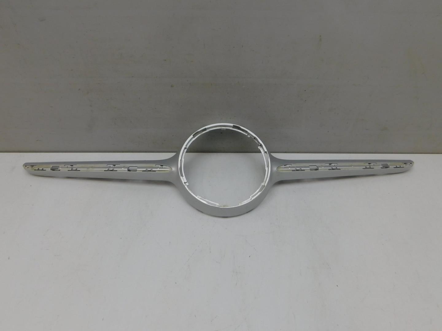 Накладка на решетку радиатора