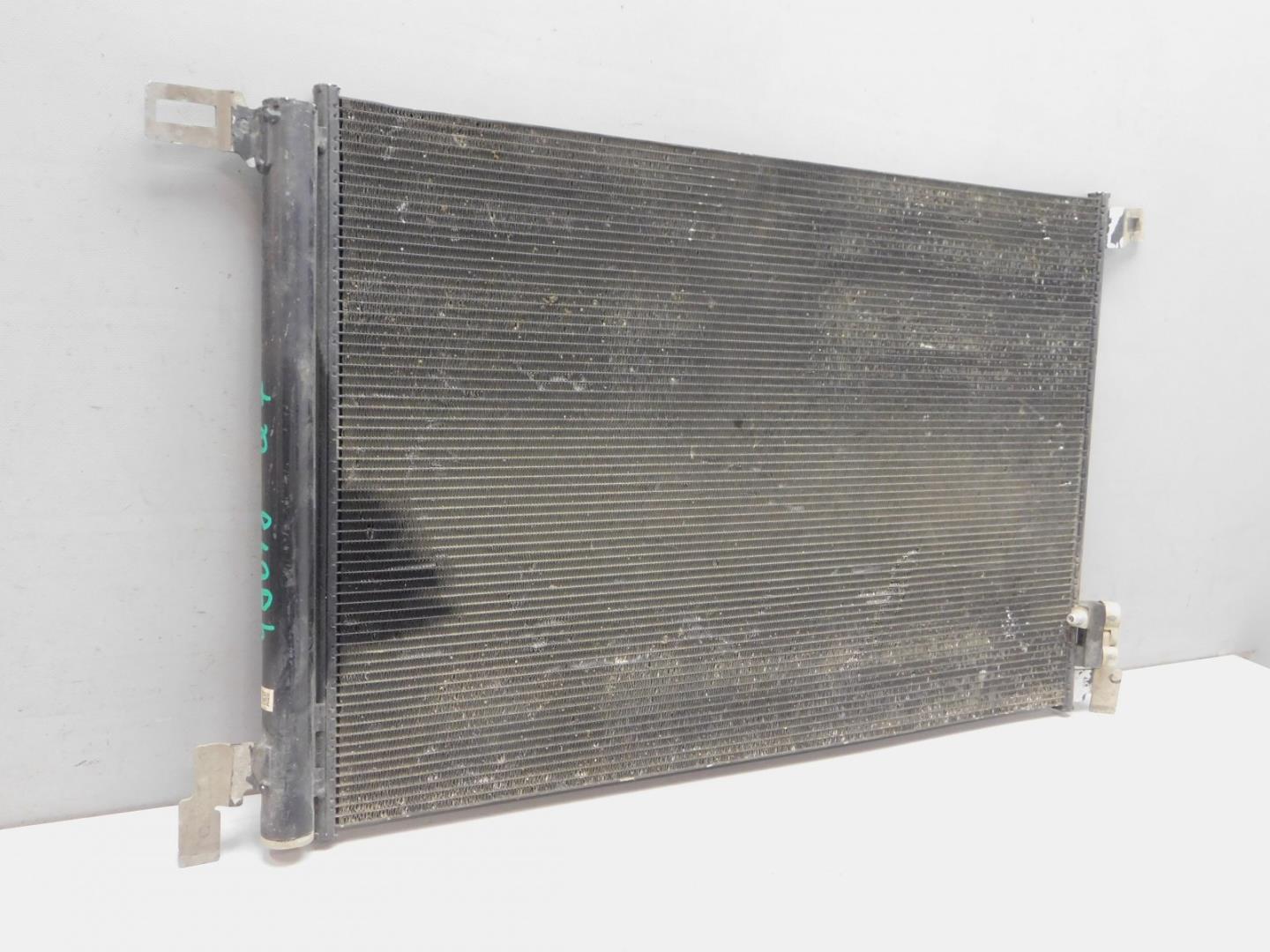 Радиатор кондиционера / конденсер