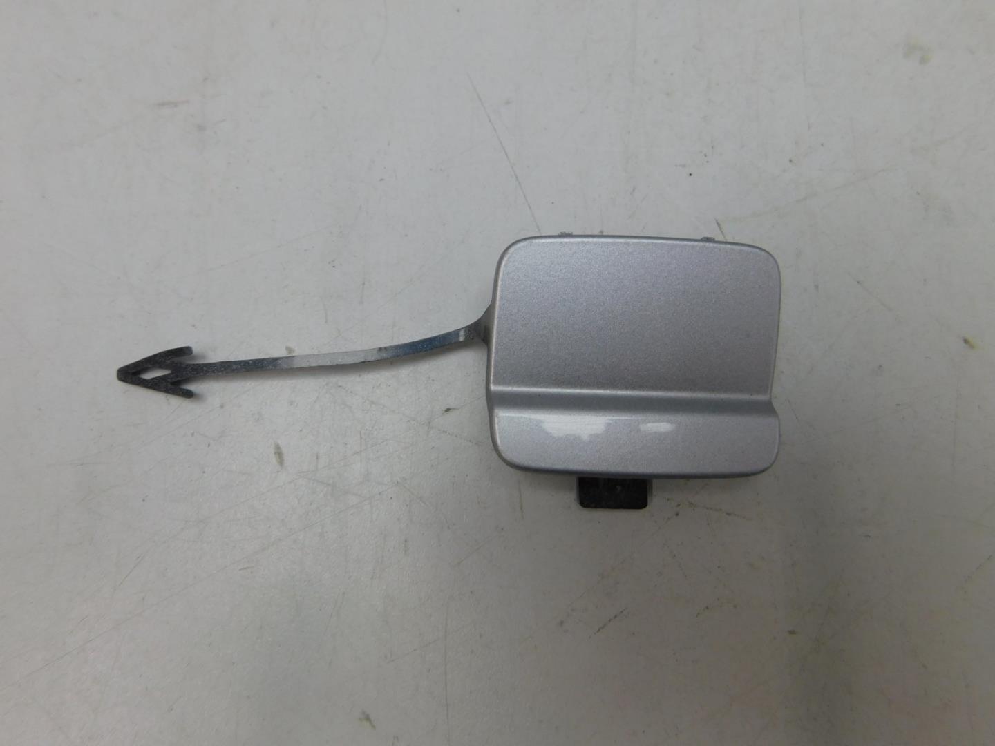 Заглушка буксировочного крюка