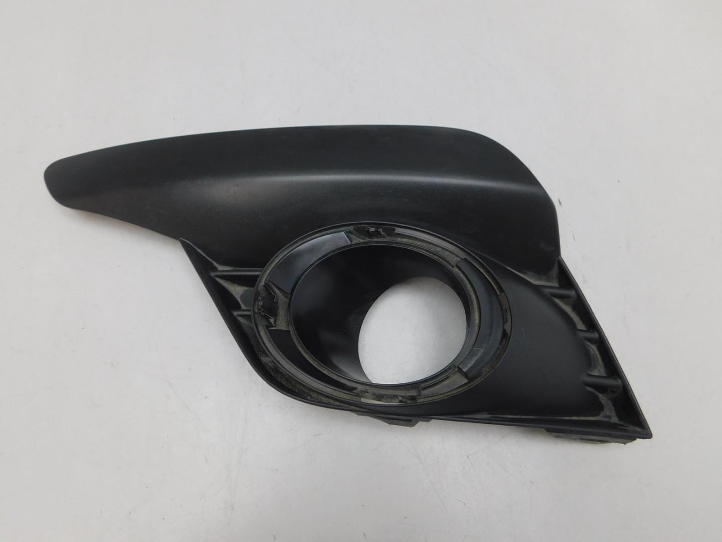 Решетка в бампер левая