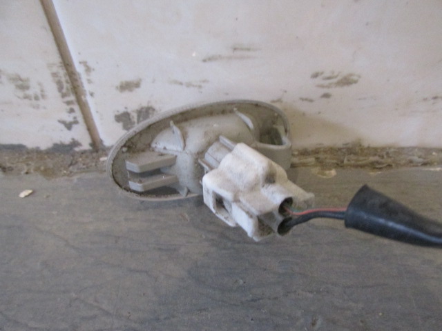 Указатель поворота левый