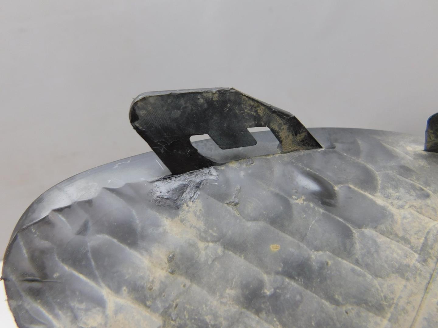 Решетка в бампер левая