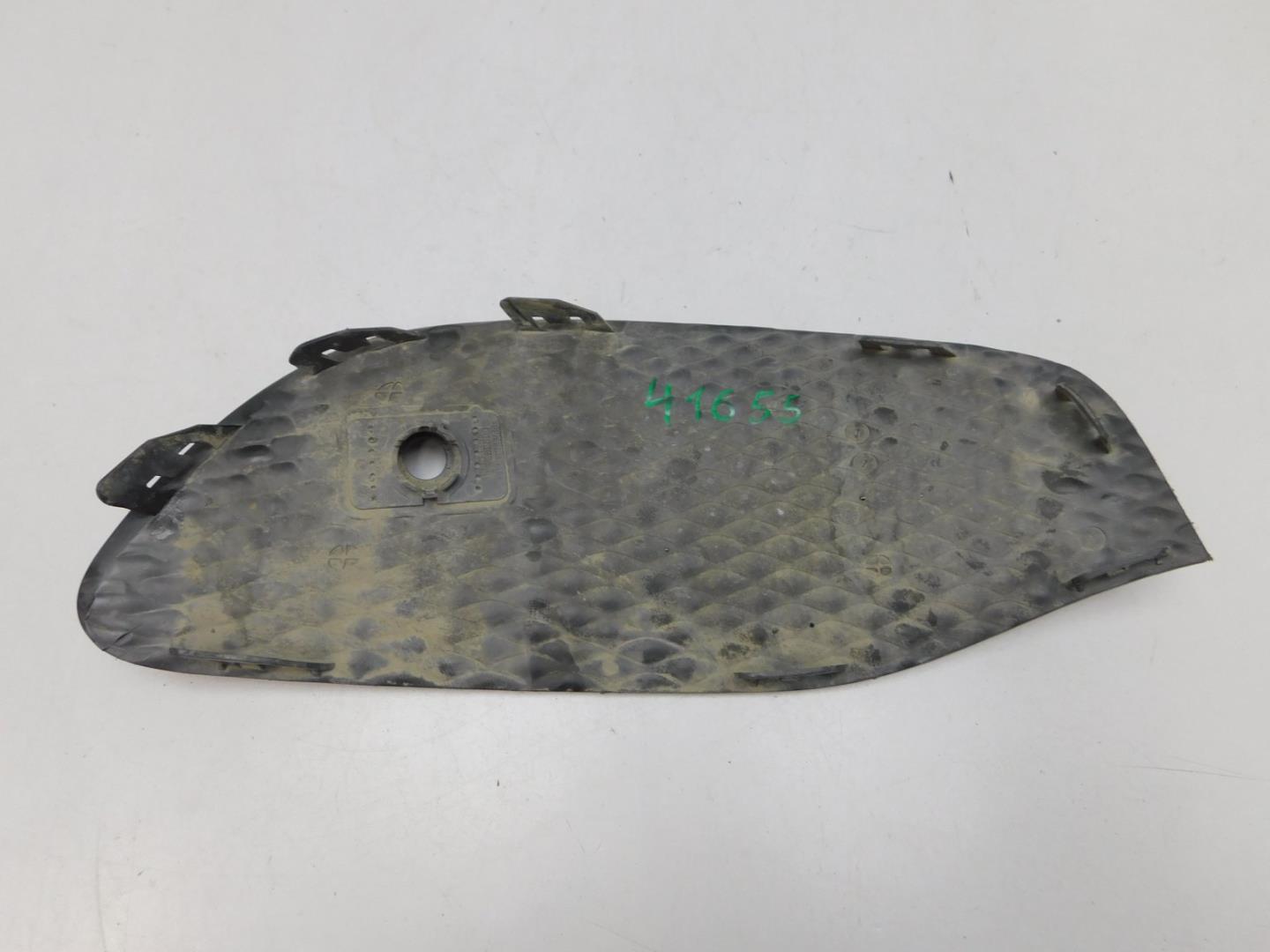 Решетка в бампер левая