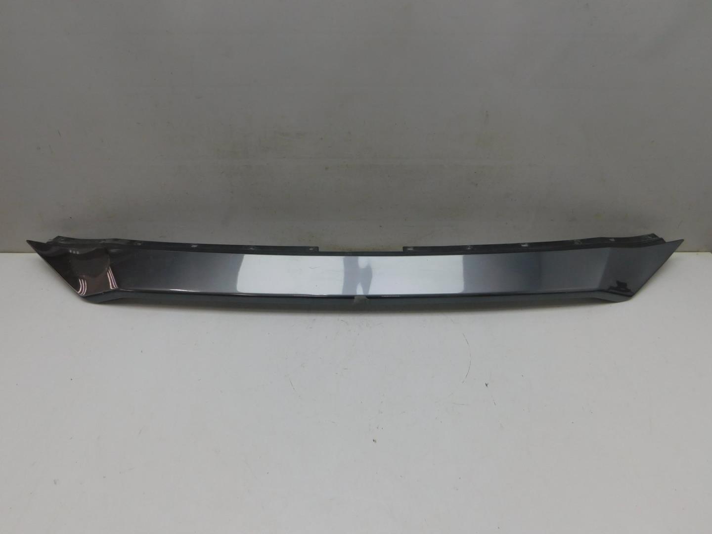 Накладка на решетку радиатора