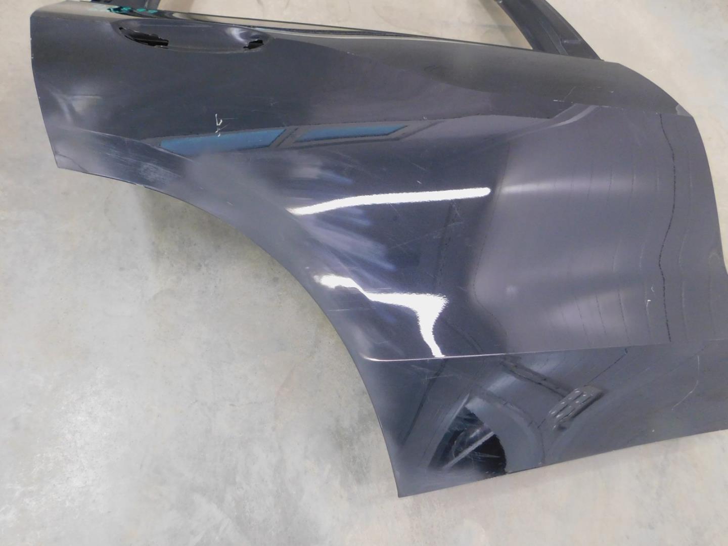 Дверь задняя правая