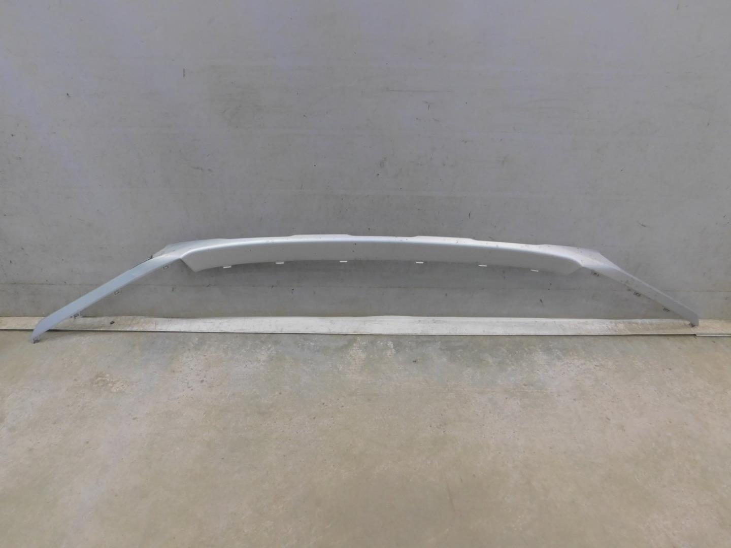 Накладка переднего бампера