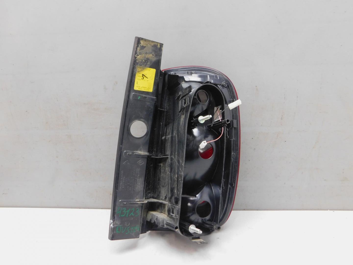 Фонарь задний левый