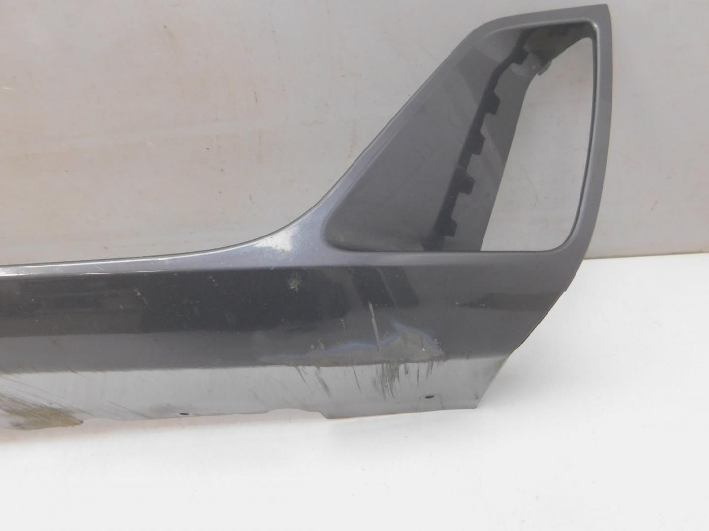 Накладка переднего бампера