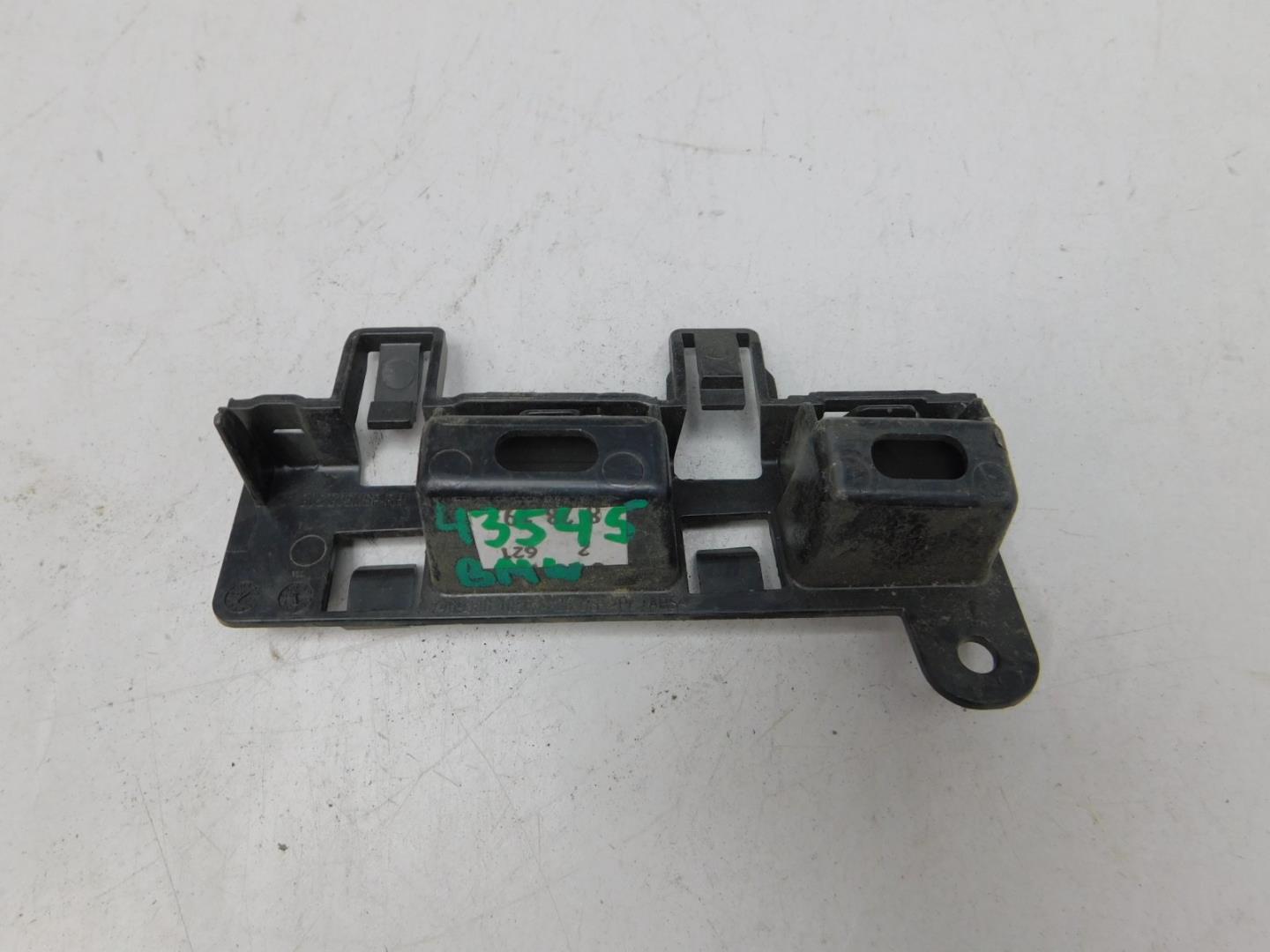 Кронштейн крепления крыла