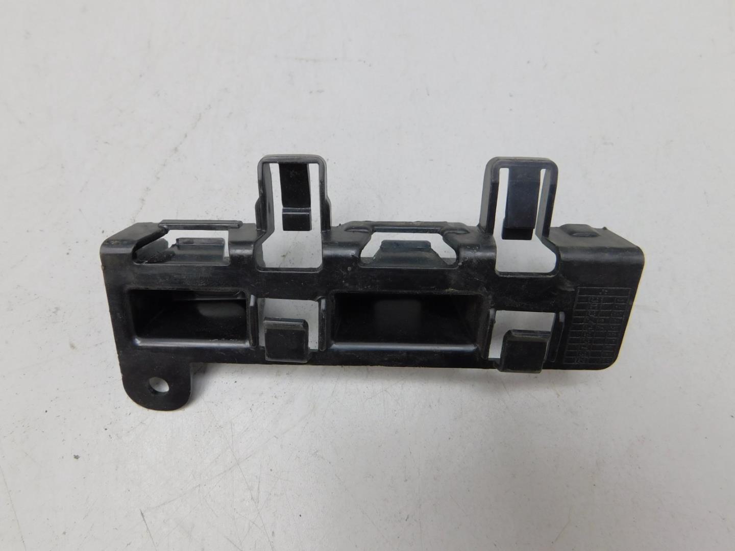 Кронштейн крепления крыла