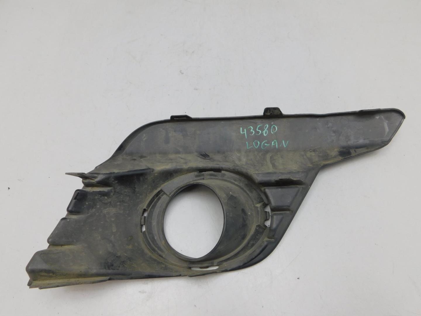 Решетка в бампер левая