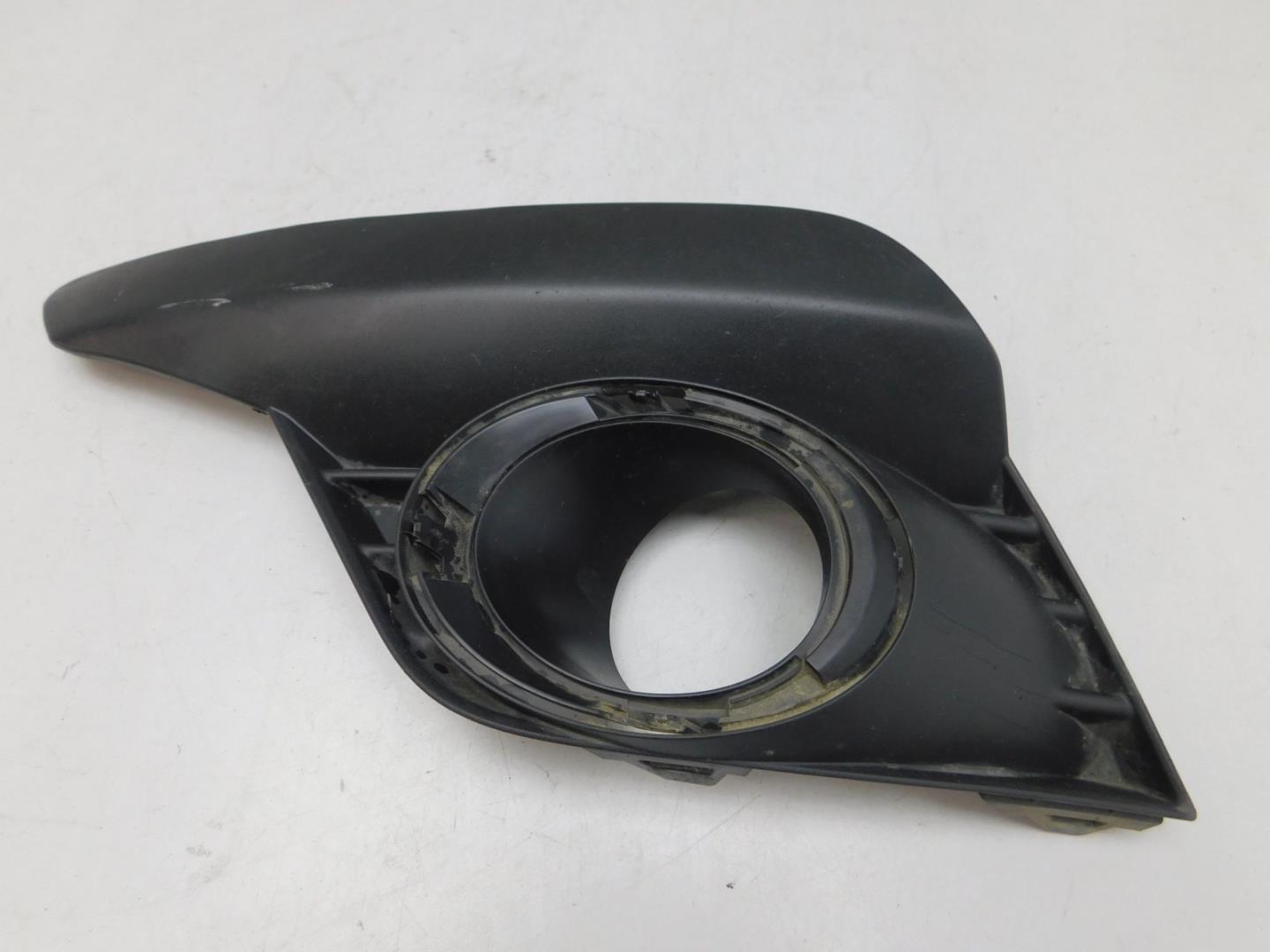 Решетка в бампер левая