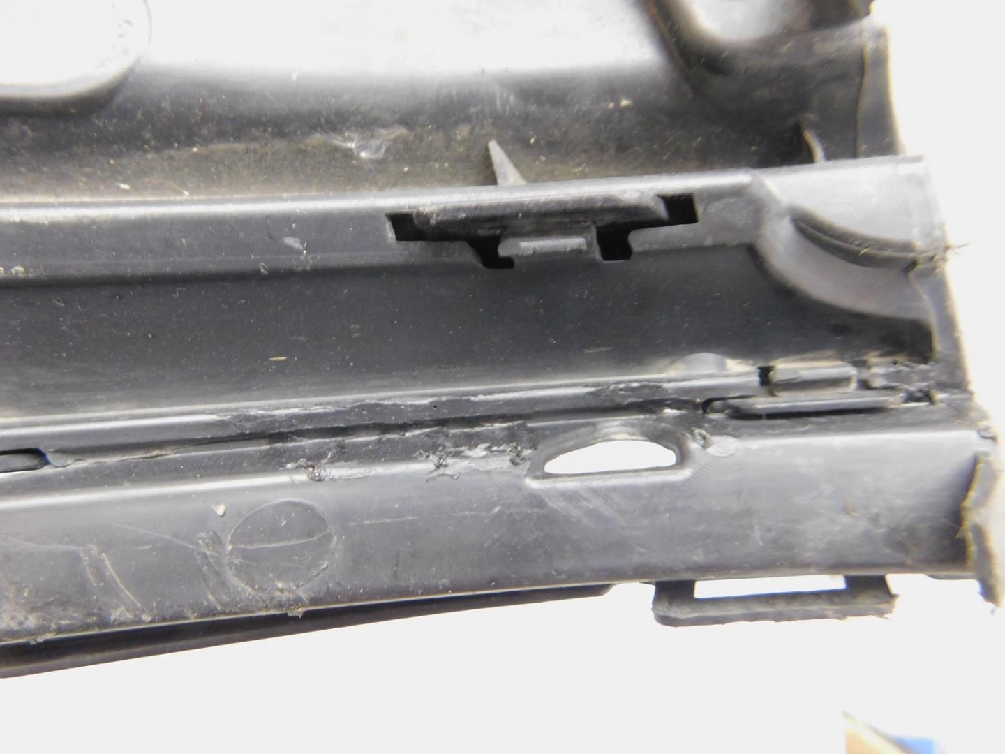 Решетка в бампер левая