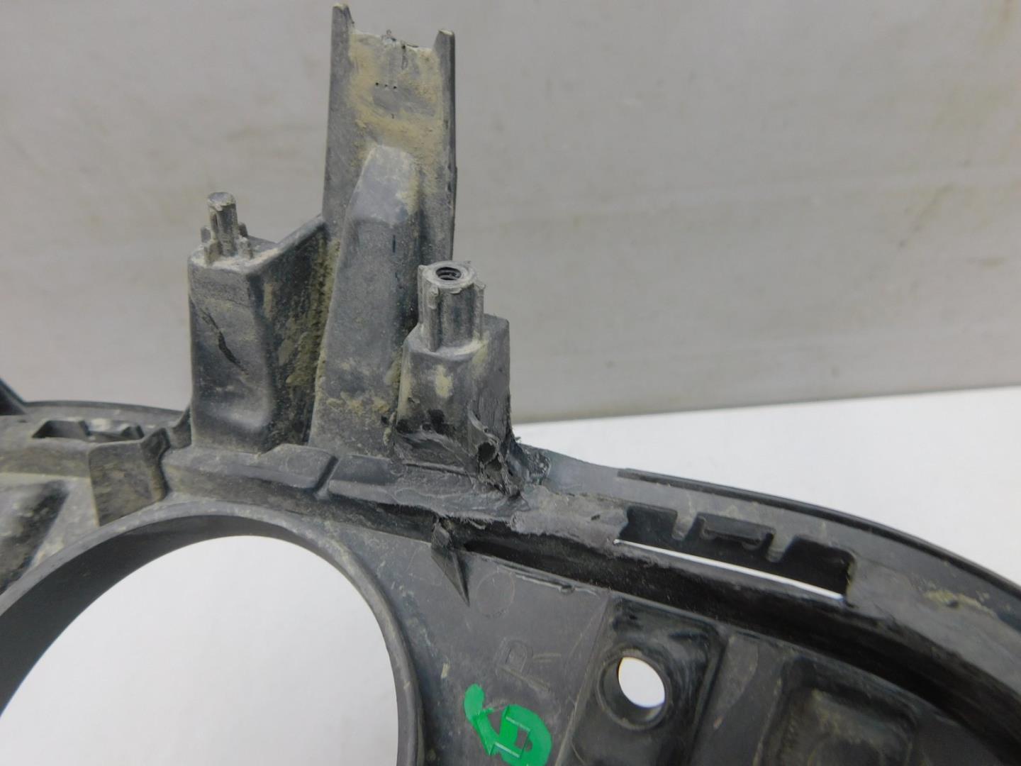 Решетка в бампер правая