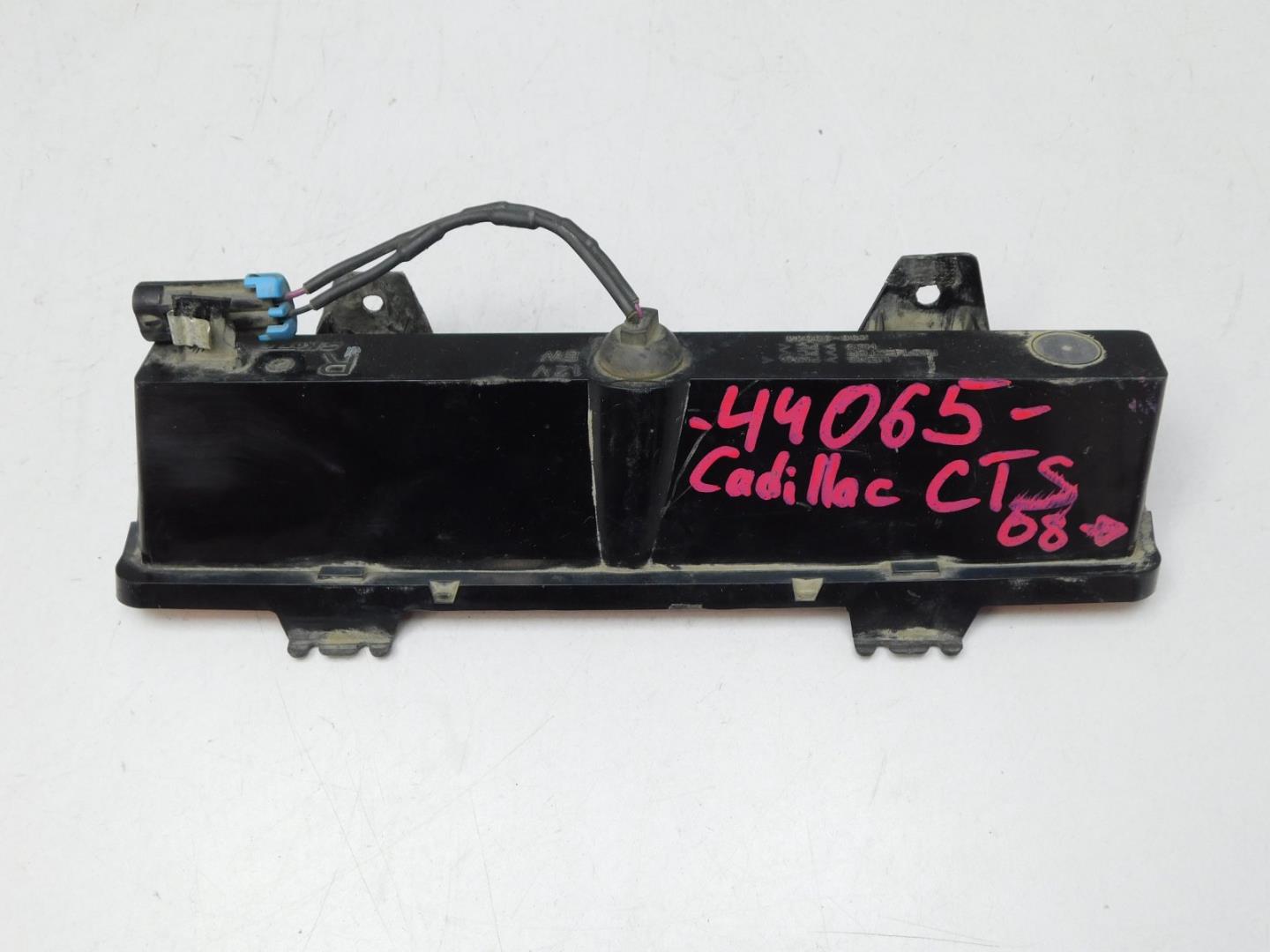 Фонарь задний в бампер правый