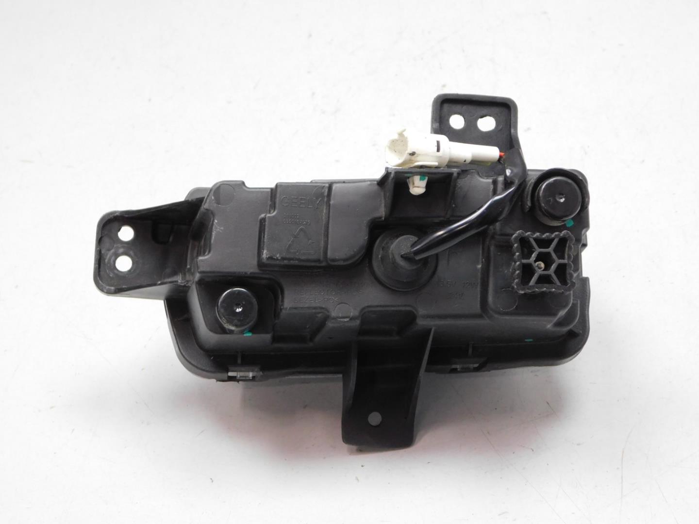 Фара противотуманная правая