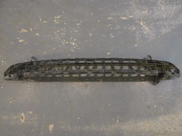 Усилитель переднего бампера