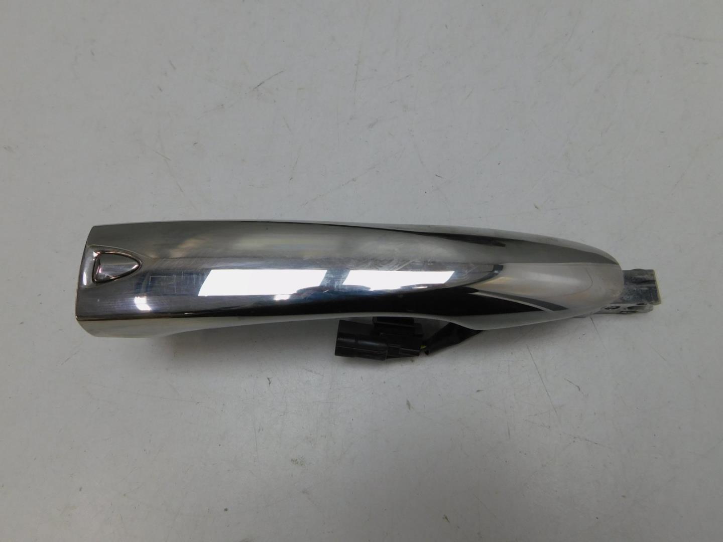 Ручка двери передней внутренняя правая