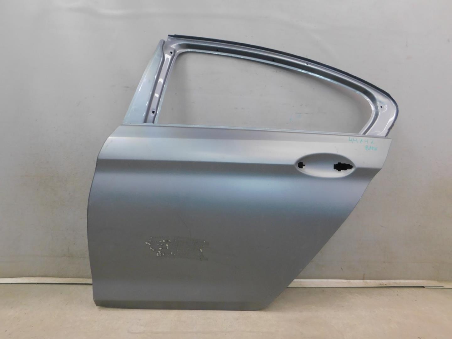Дверь задняя левая