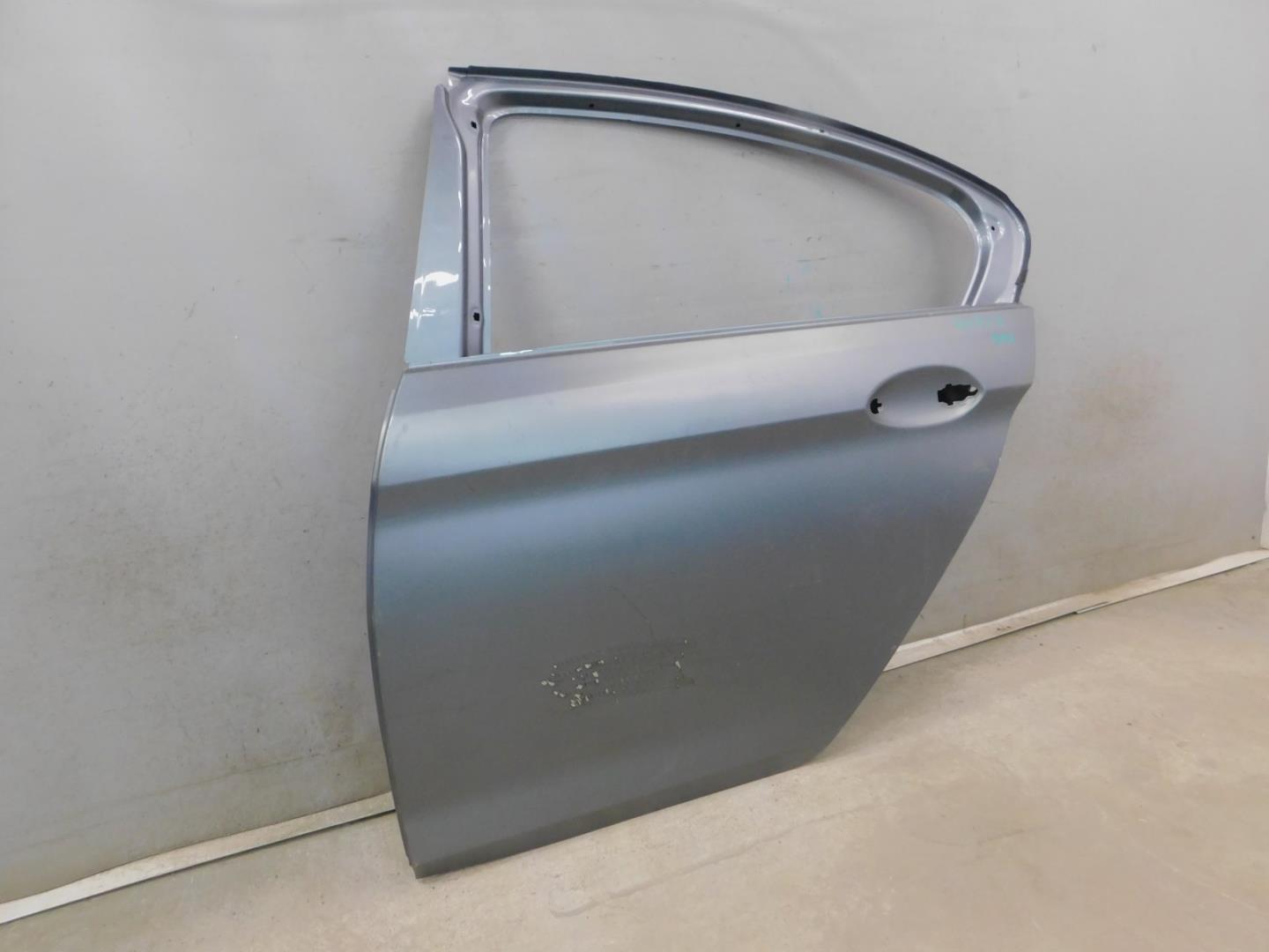 Дверь задняя левая