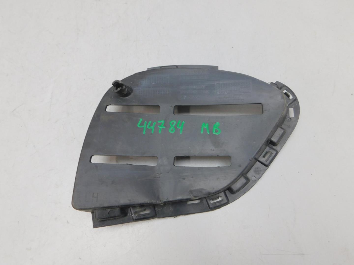 Решетка в бампер левая