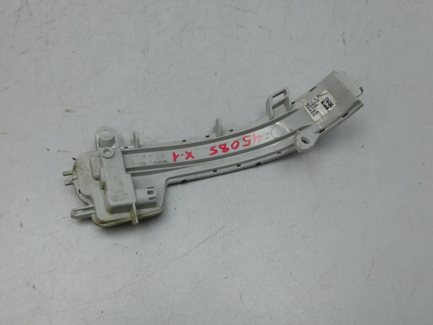 Повторитель поворота белый