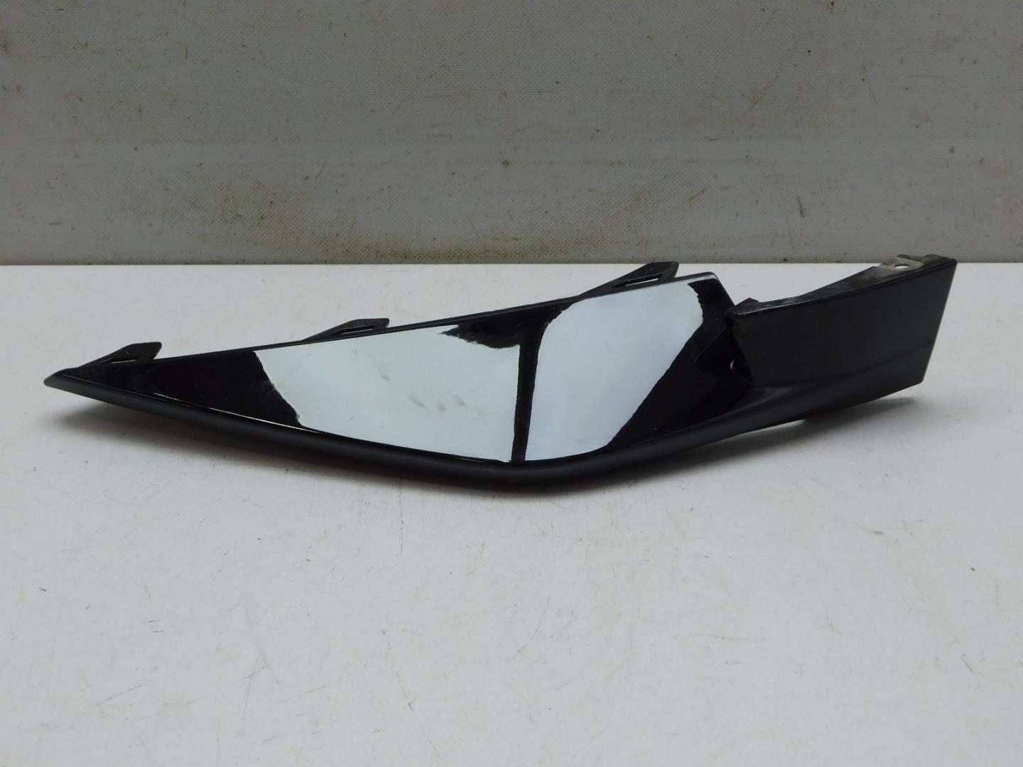 Накладка переднего бампера