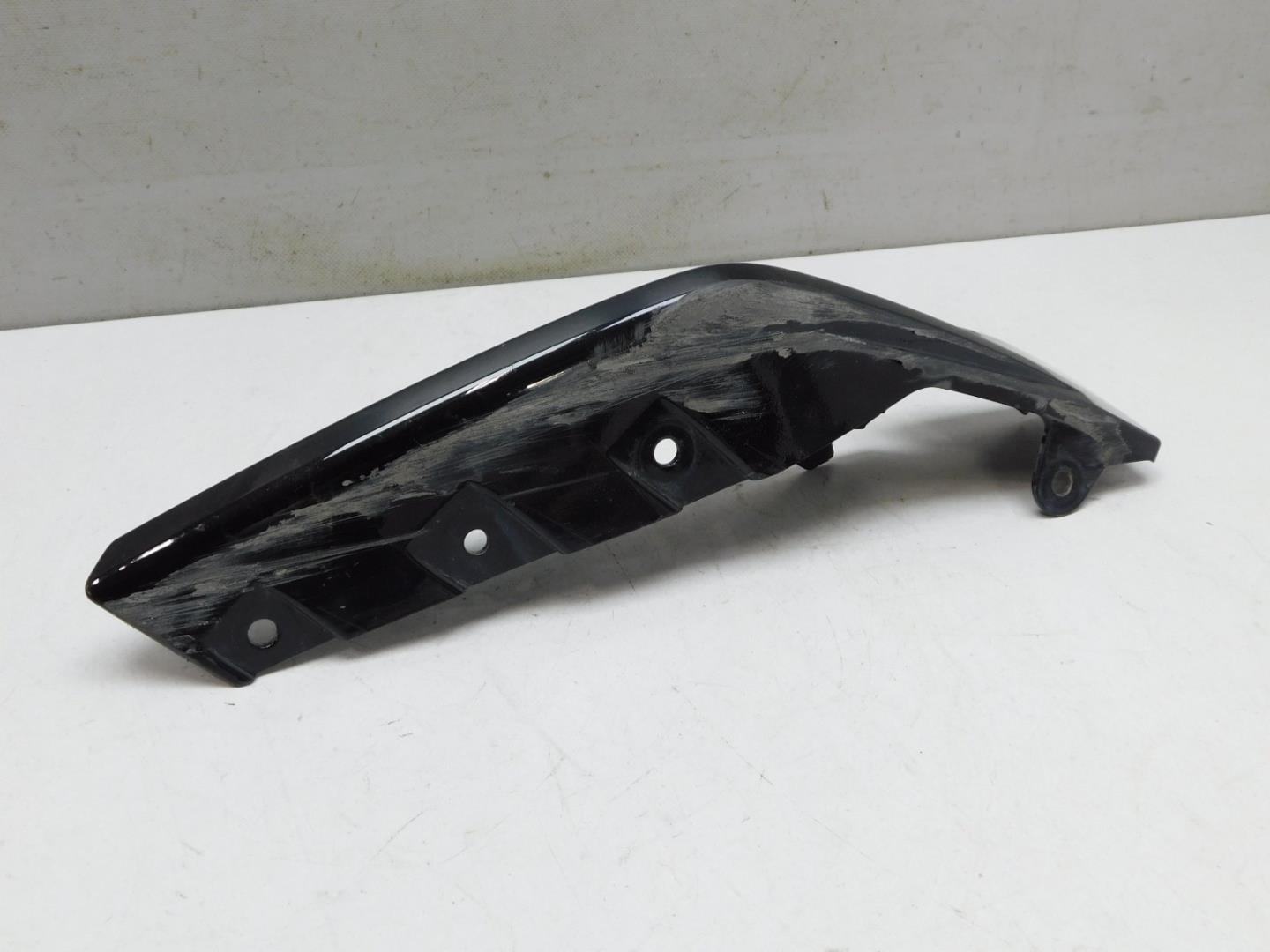 Накладка переднего бампера