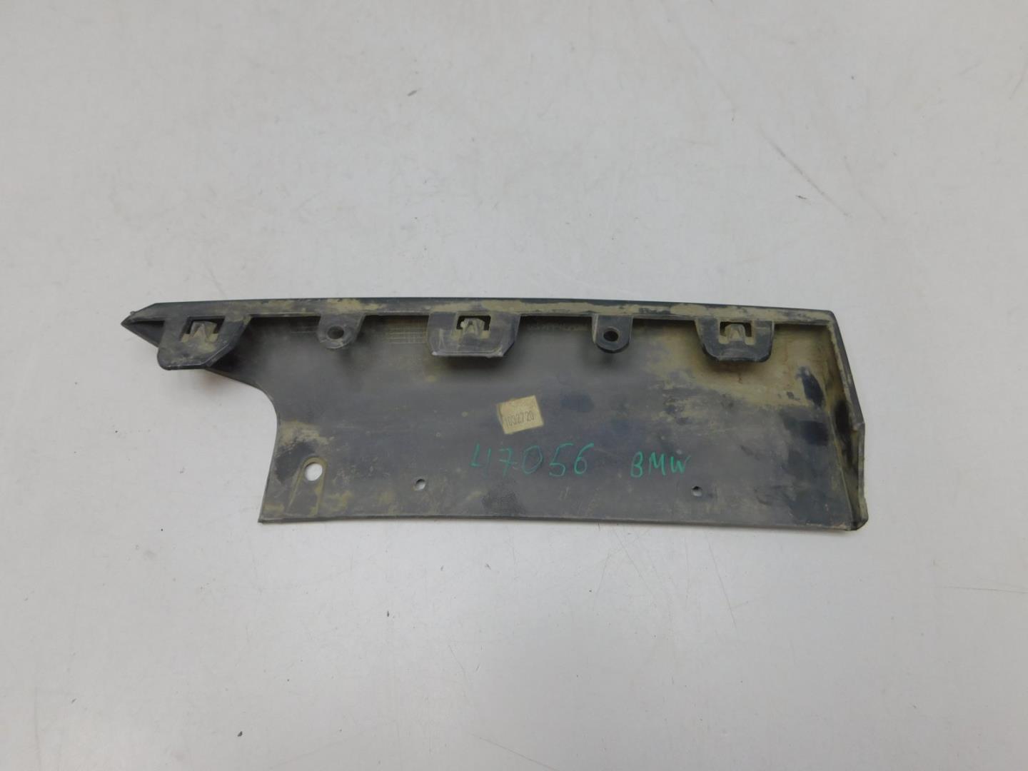 Накладка заднего бампера левая