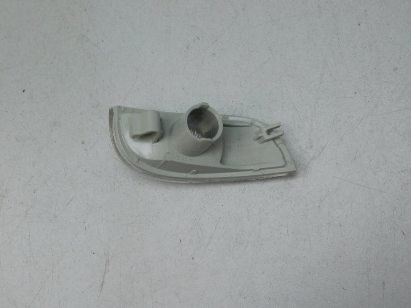 Повторитель поворота белый