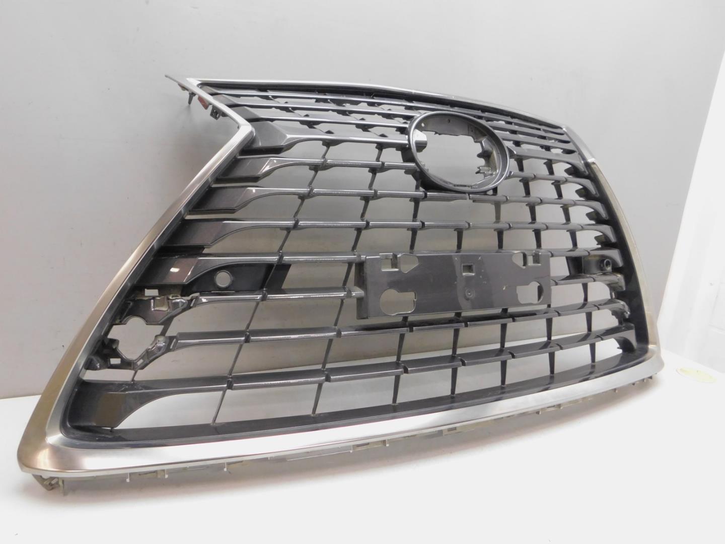 Решетка радиатора