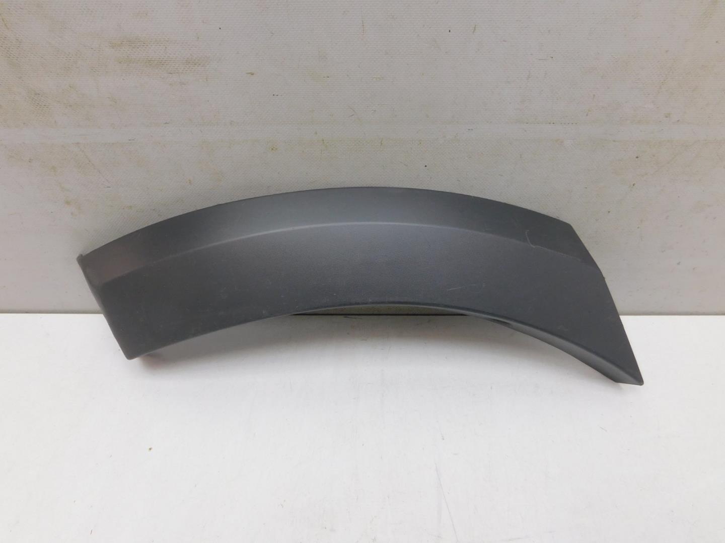 Накладка заднего бампера правая