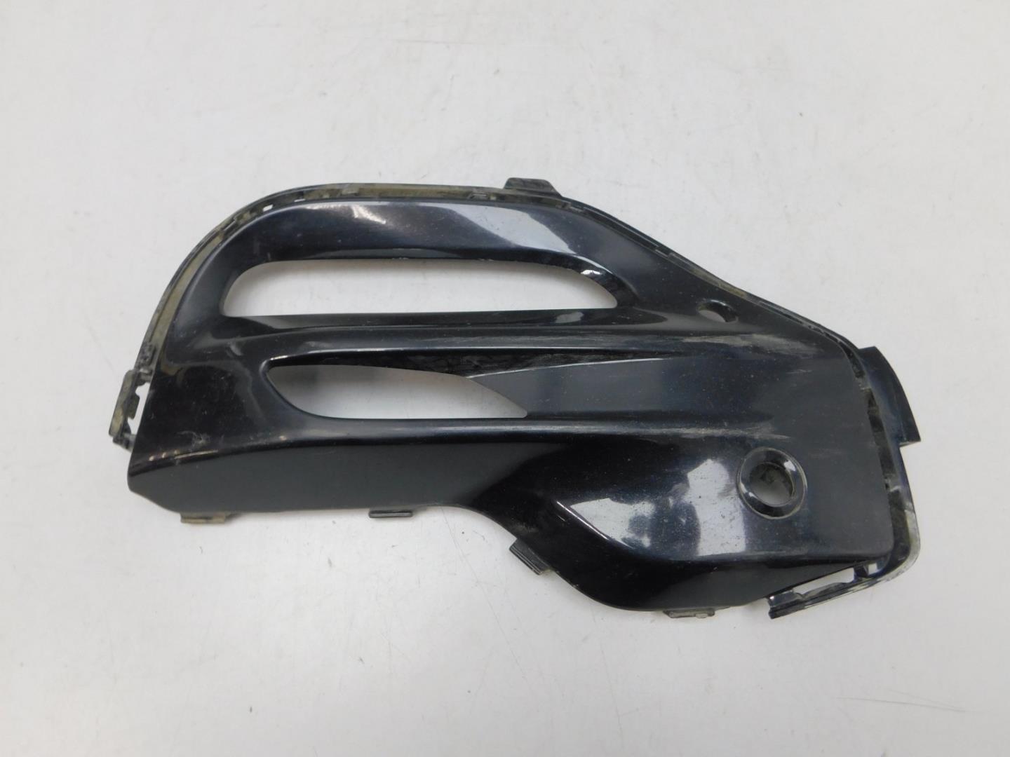 Решетка в бампер правая