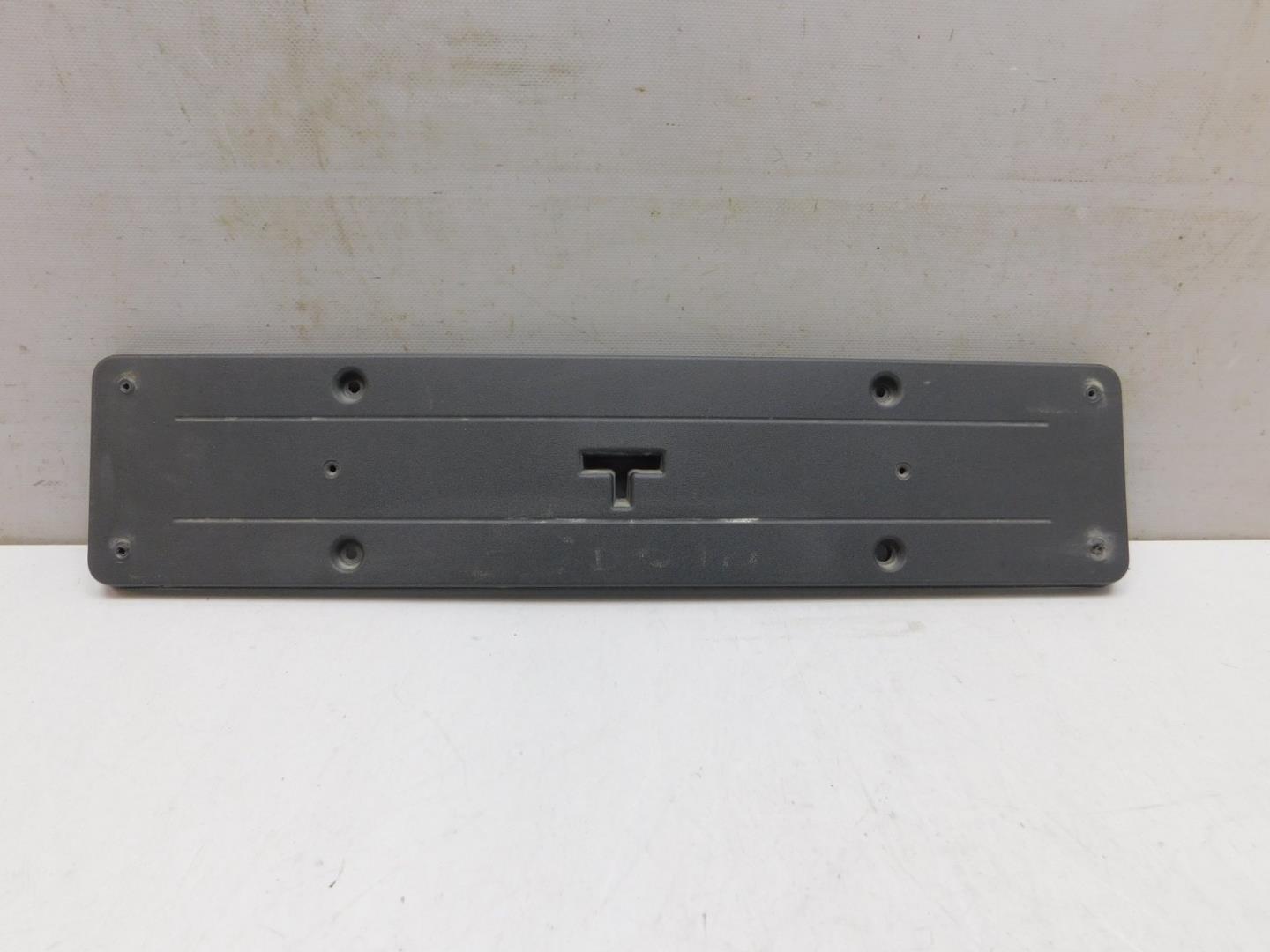 Накладка переднего бампера