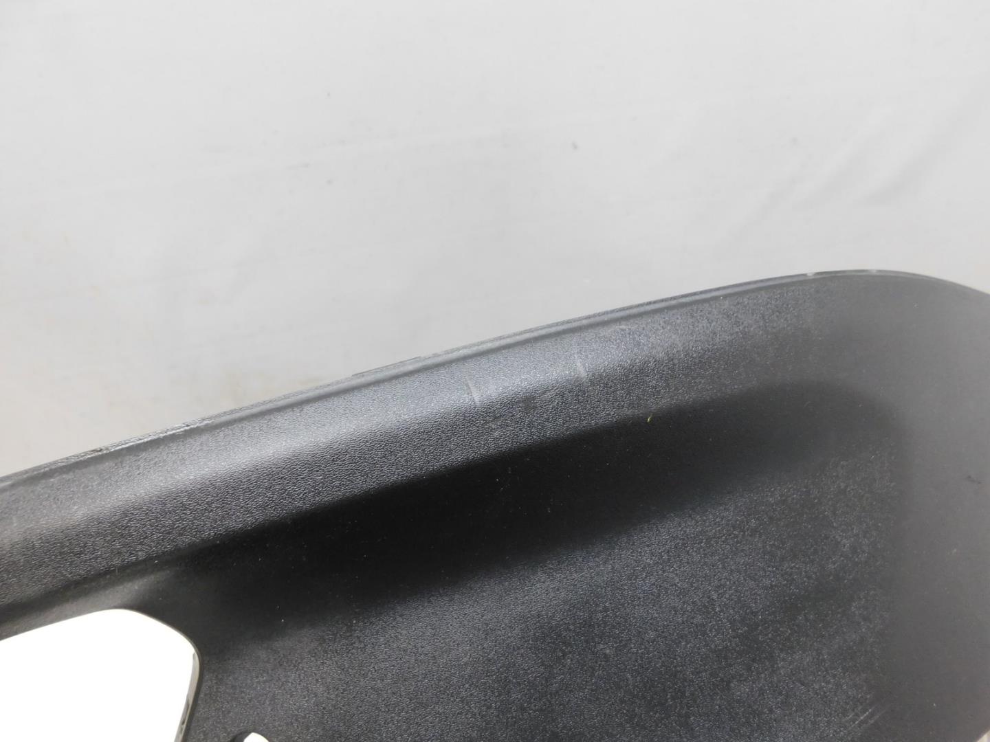 Накладка переднего бампера