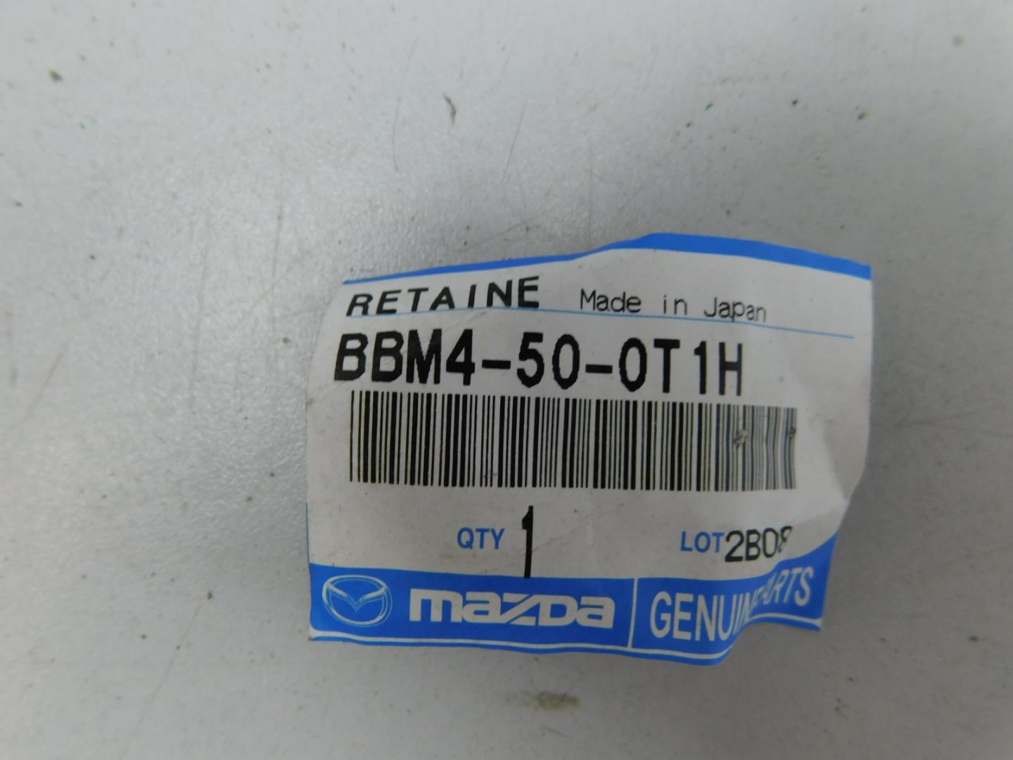 Направляющая переднего бампера