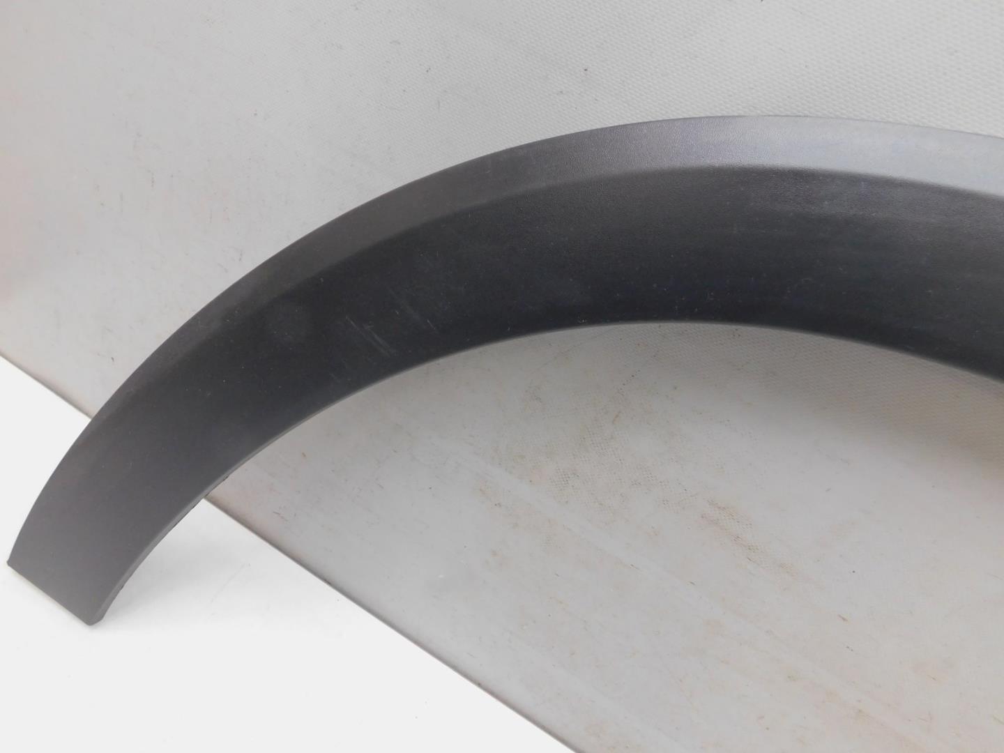 Накладка заднего крыла левого