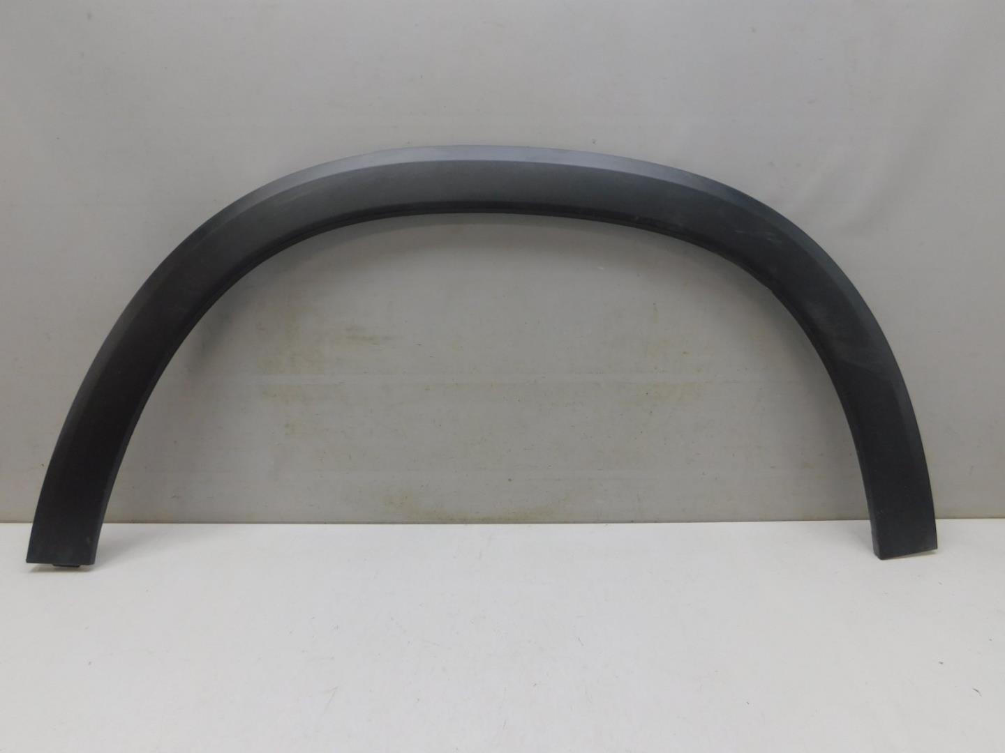 Накладка заднего крыла левого