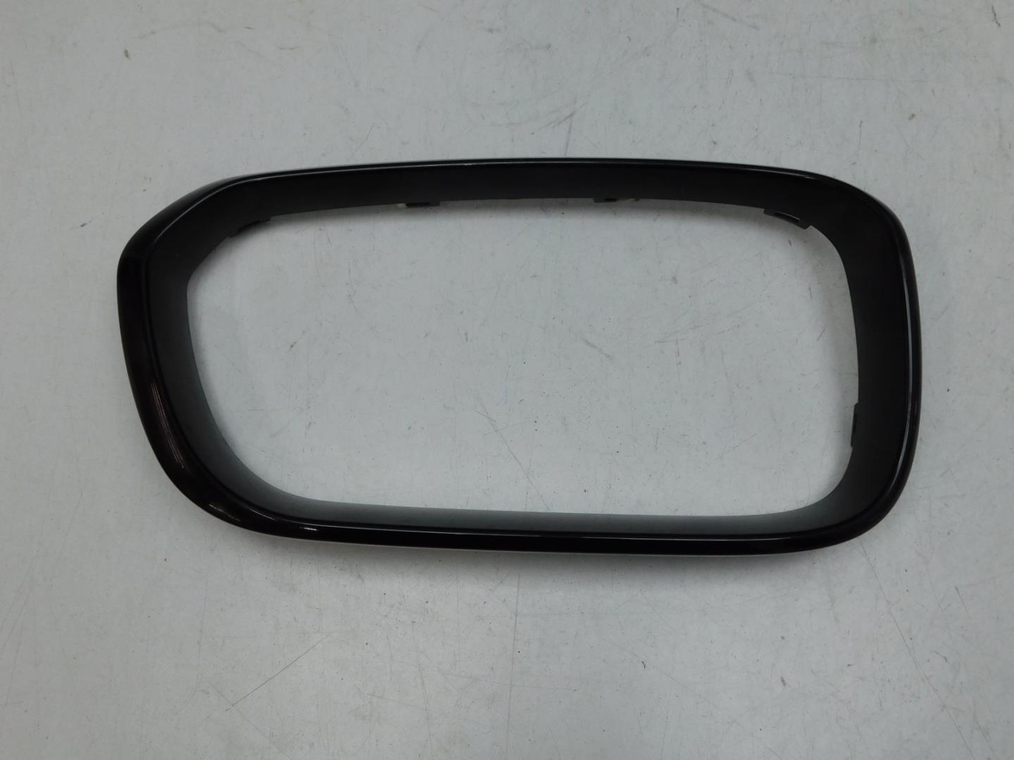 Накладка на решетку радиатора