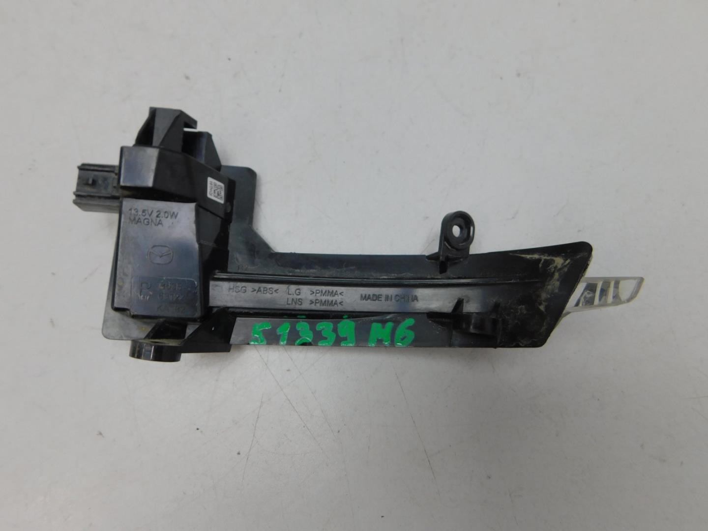 Повторитель поворота белый