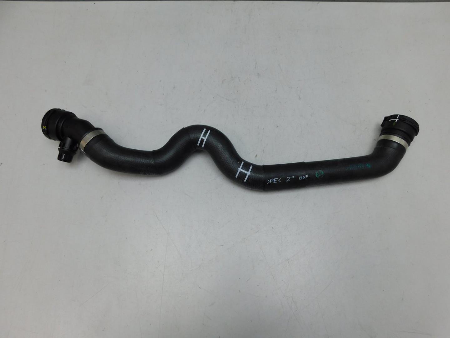 Шланг системы охлаждения