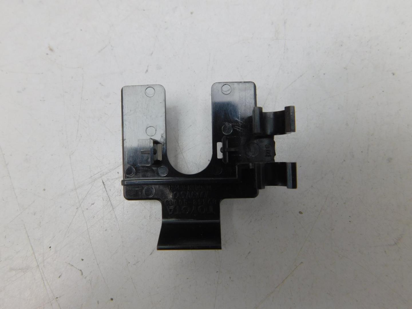 Кронштейн (сопут. товар)